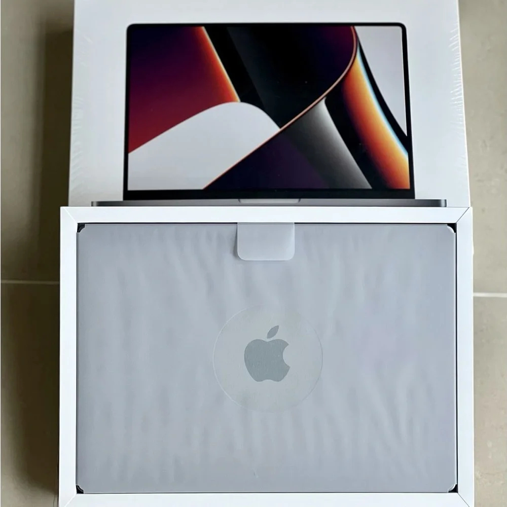 Apple Silver iPad Sleek Design Thin Bezels